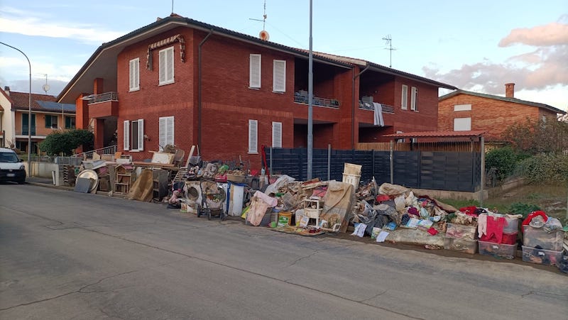 alluvione toscana stabbia cerreto guidi danni pulizia5