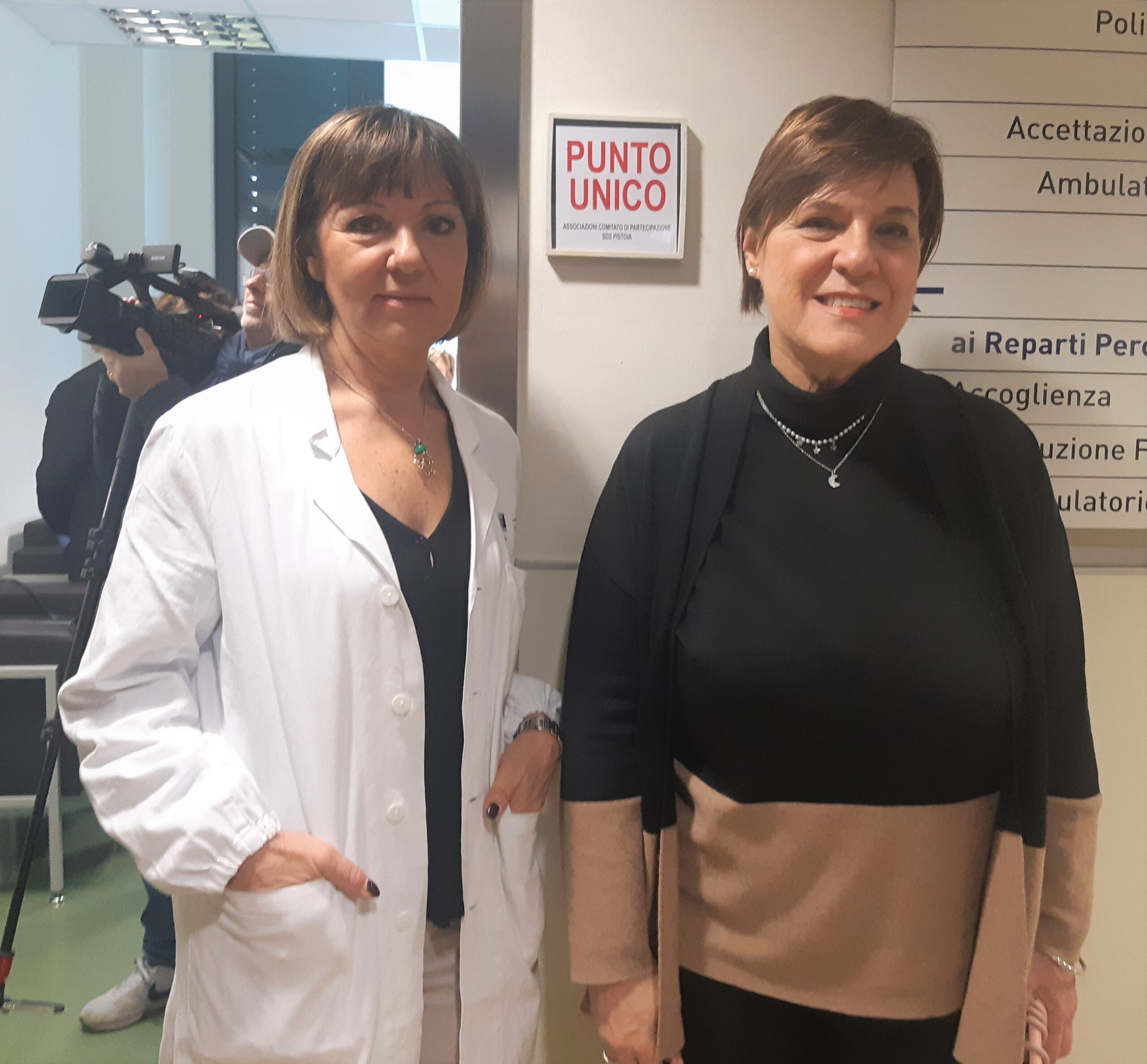 Icona Del Letto Di Ospedale O Logo Nera, Motel Dell'hotel Di Notte Di - Foto 7