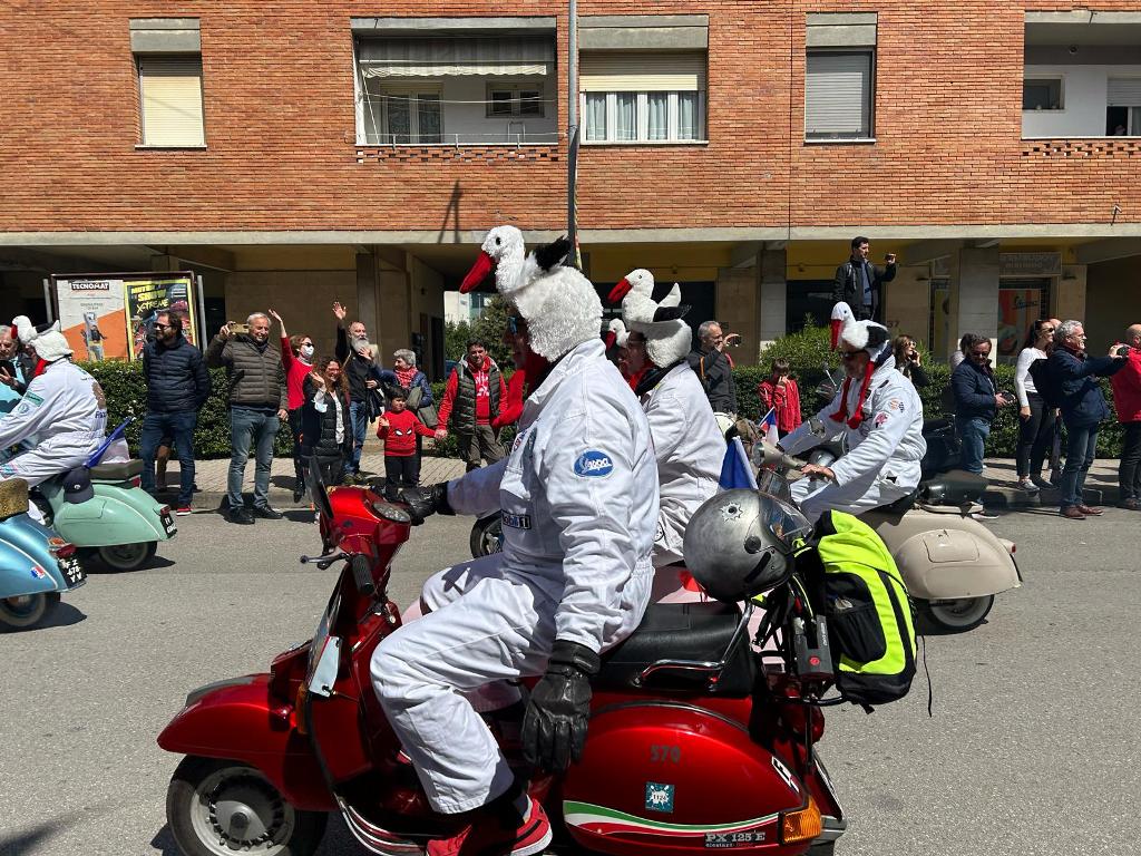 XV Raduno Vespa e Ape: Ponte a Cappiano si prepara all’ultima tappa del Campionato Turistico Nazionale 2025