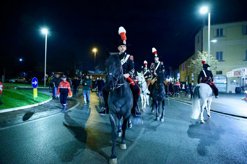 LA FANFARA DEI CARABINIERI A CAVALLO AD EMPOLI CITTA' DEL NATALE.doc 2