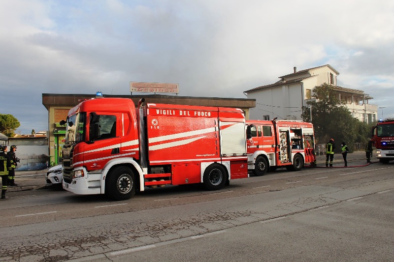 vinci_carrozzeria_incendio (2)