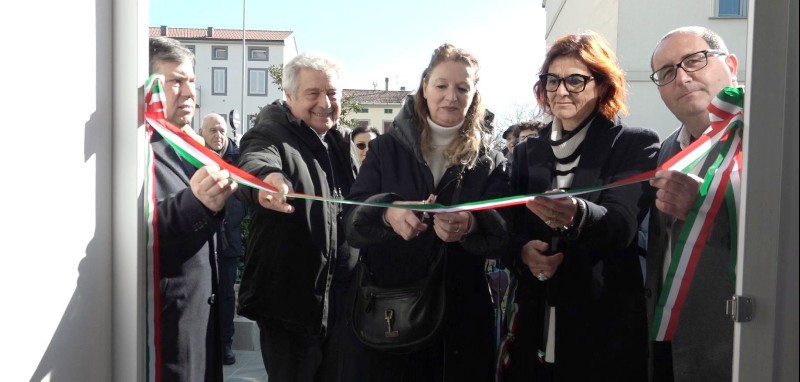 thumbnail_grignano taglio del nastro