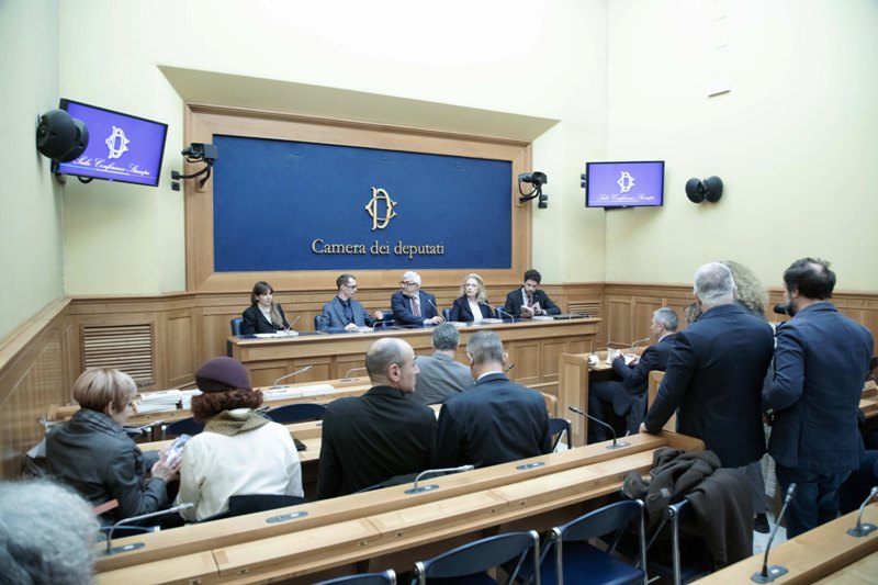 pinocchio_libro_lunghi_camera (2)