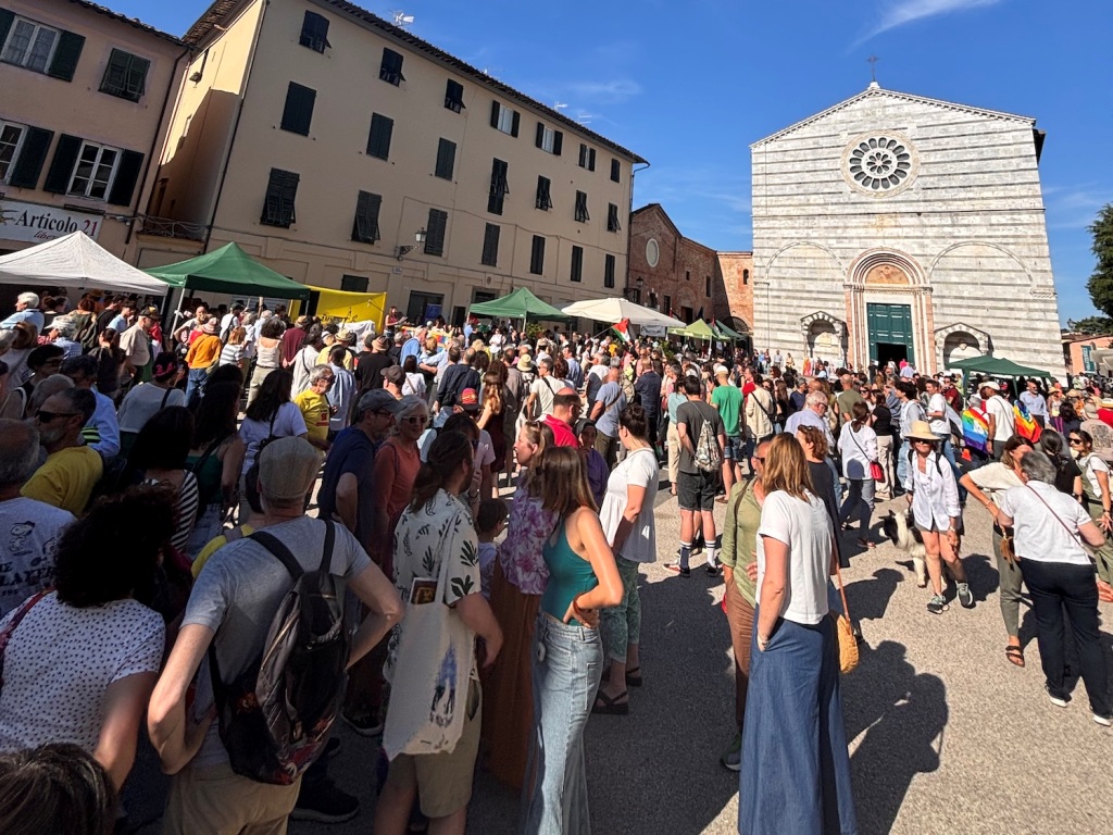 Piazza_San_Francesco_Lucca_Gaza_2025 (2)