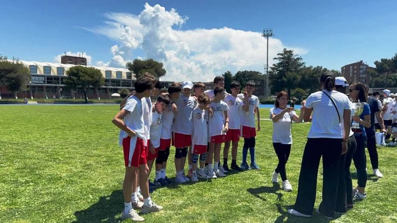 Squadre studentesche pallavolo maschile efemminile Istituto COmprensivo Statale di Santa Croce sull'Arno oro e argento regionali Giochi della G