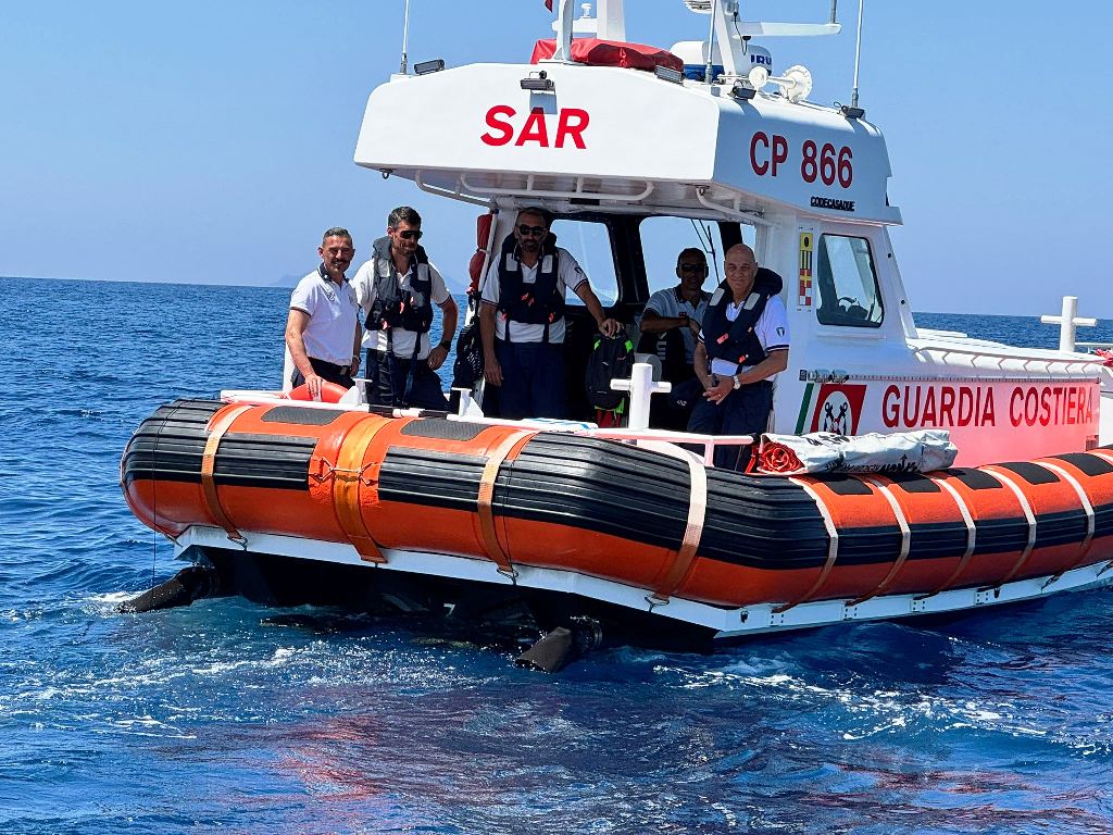 69f04b37-b1d5-4186-89e5-22420a8a2031