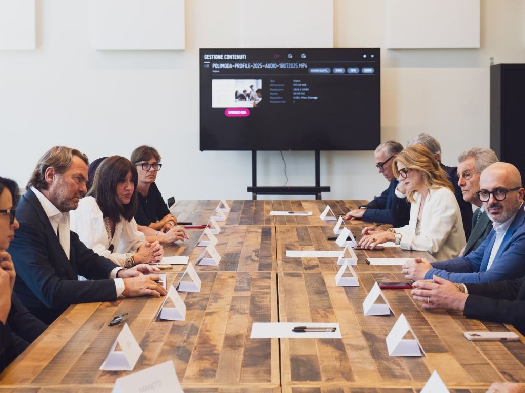 ministro_bernini_visita_polimoda_firenze 2