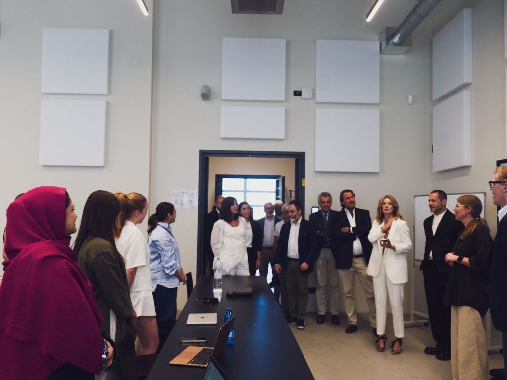 ministro_bernini_visita_polimoda_firenze 3