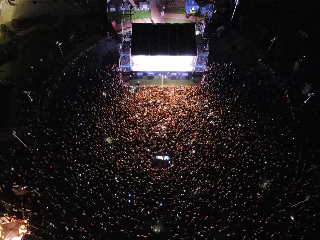 Fabrizio_Moro_concerto_marenia_2025_pisa2