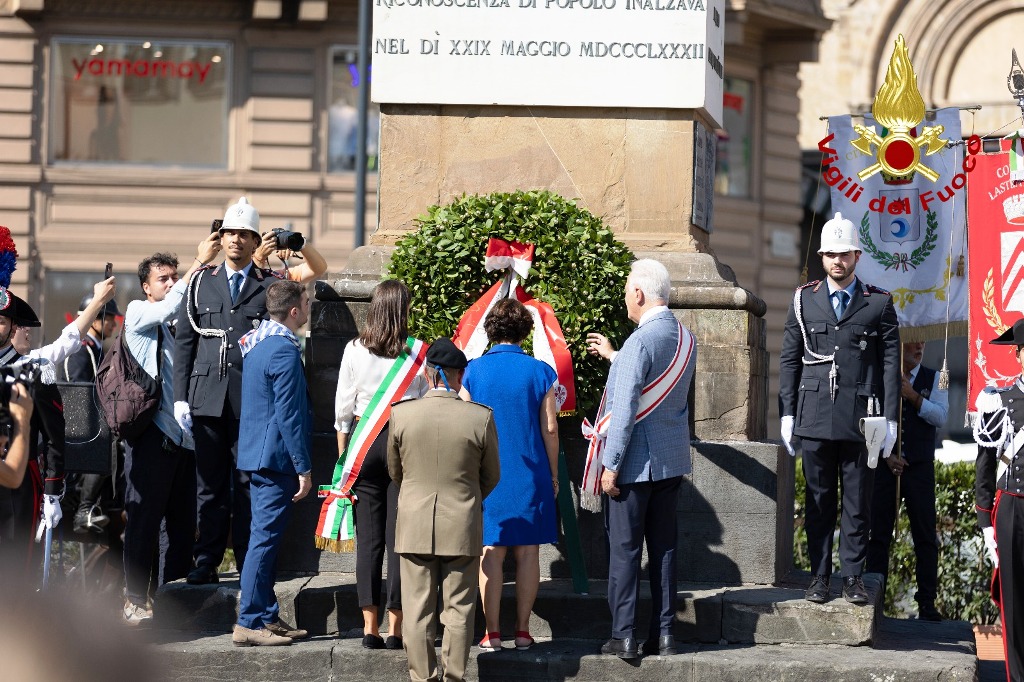 b587adb1-9068-4552-988b-f3ad234e8e11