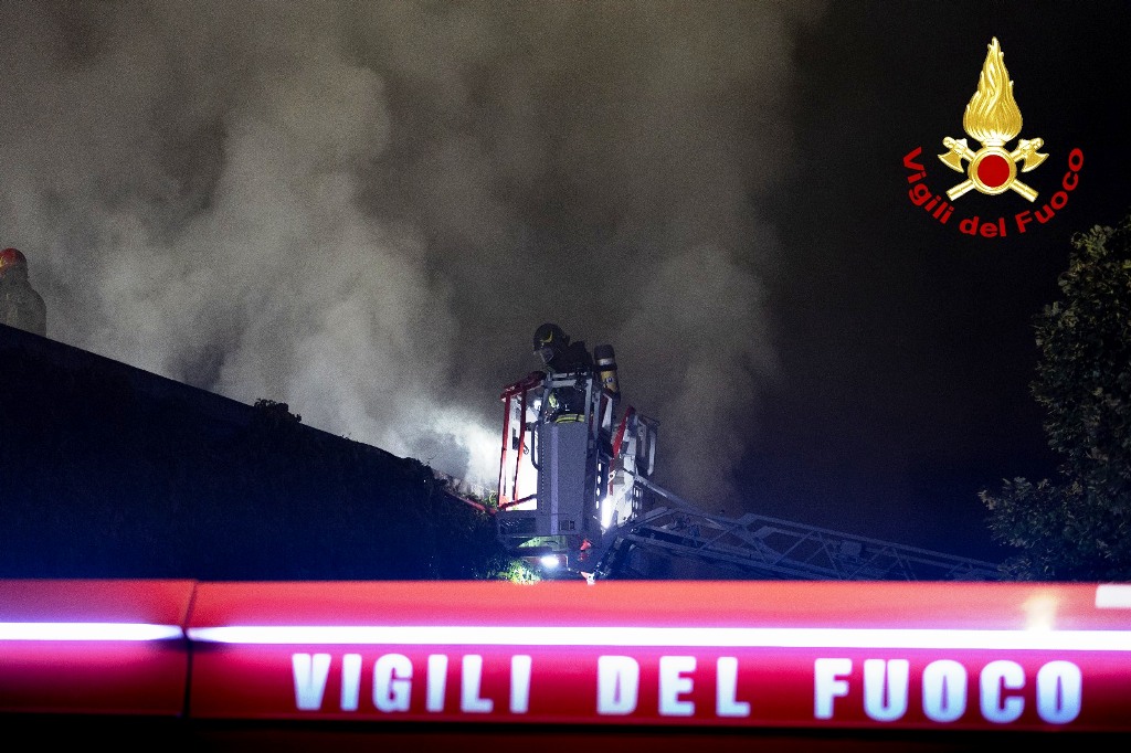 firenze_incendio viper01