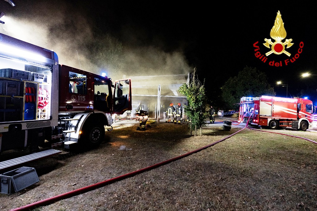 firenze_incendio viper02