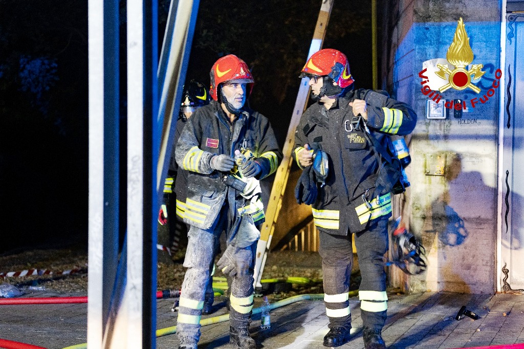 firenze_incendio viper05