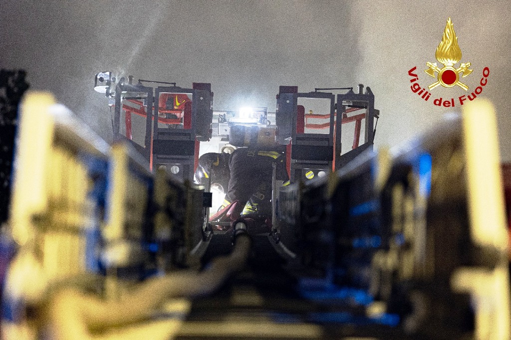 firenze_incendio viper06