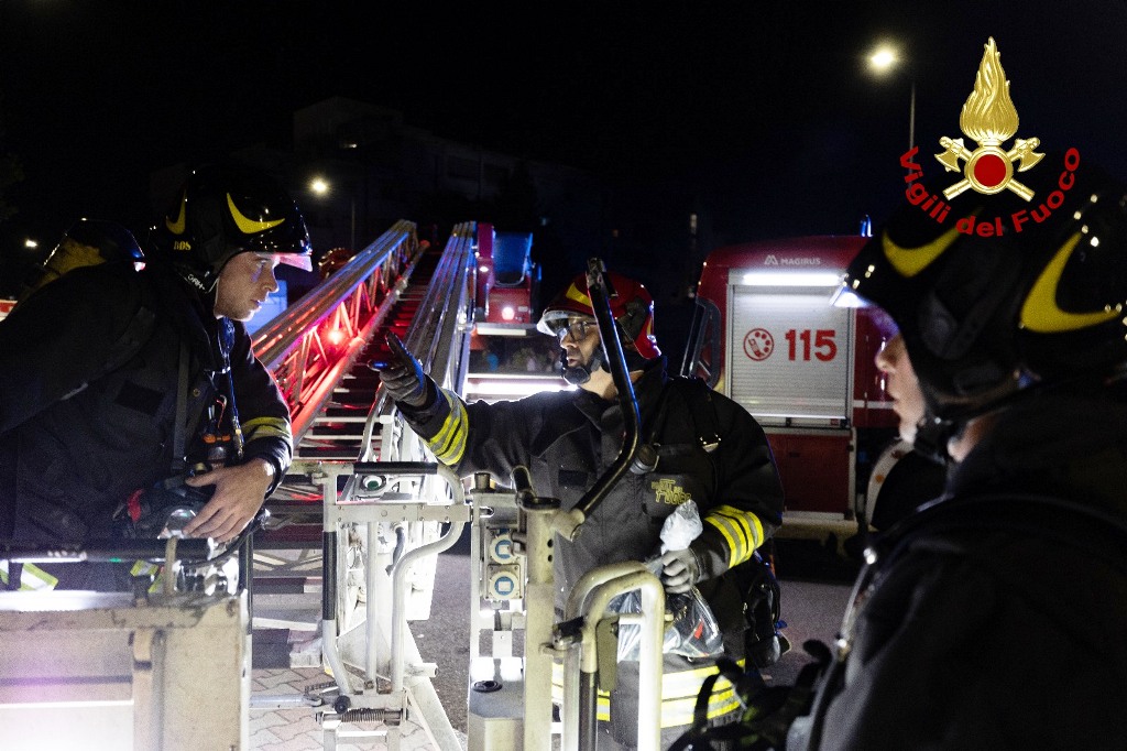 firenze_incendio viper07