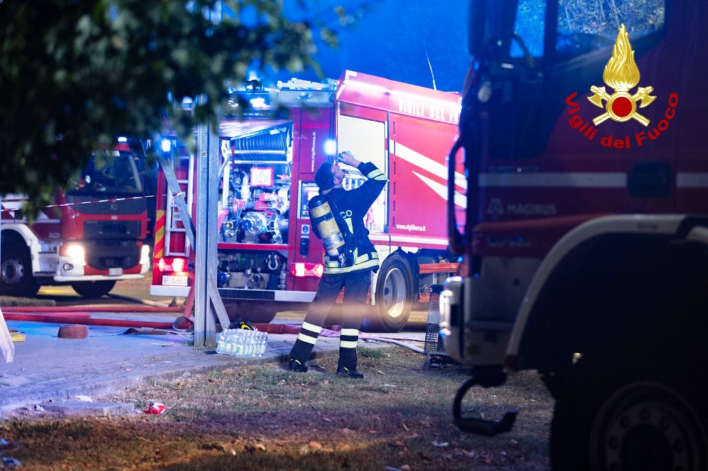 firenze_incendio viper08