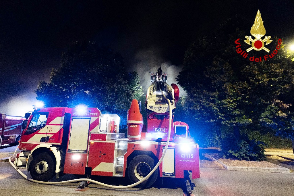 firenze_incendio viper10