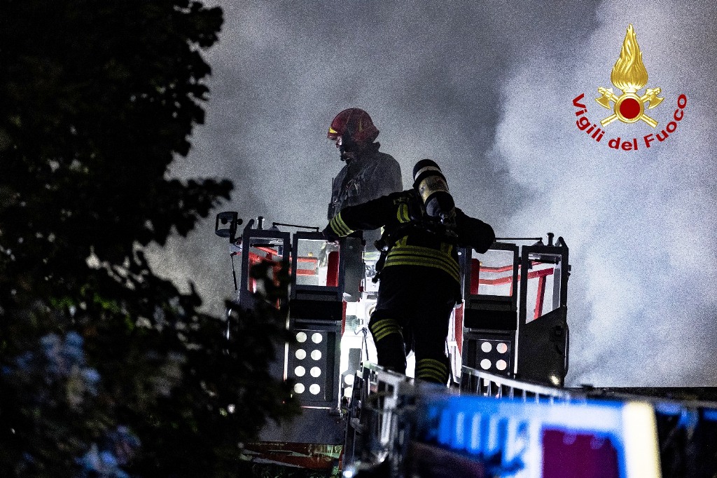 firenze_incendio viper11