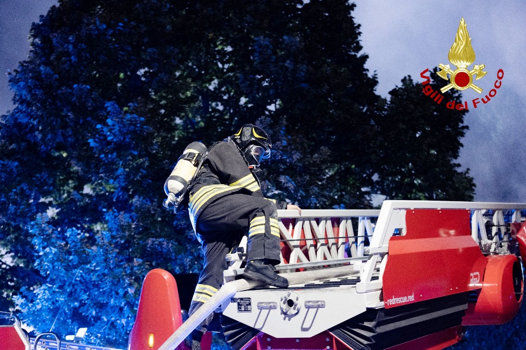 firenze_incendio viper12