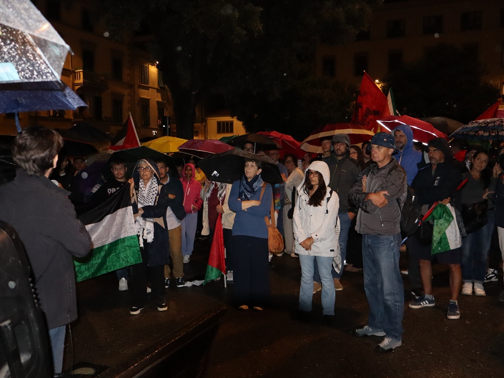 25-ottobre-manifestazione-piazza-vittoria (13)
