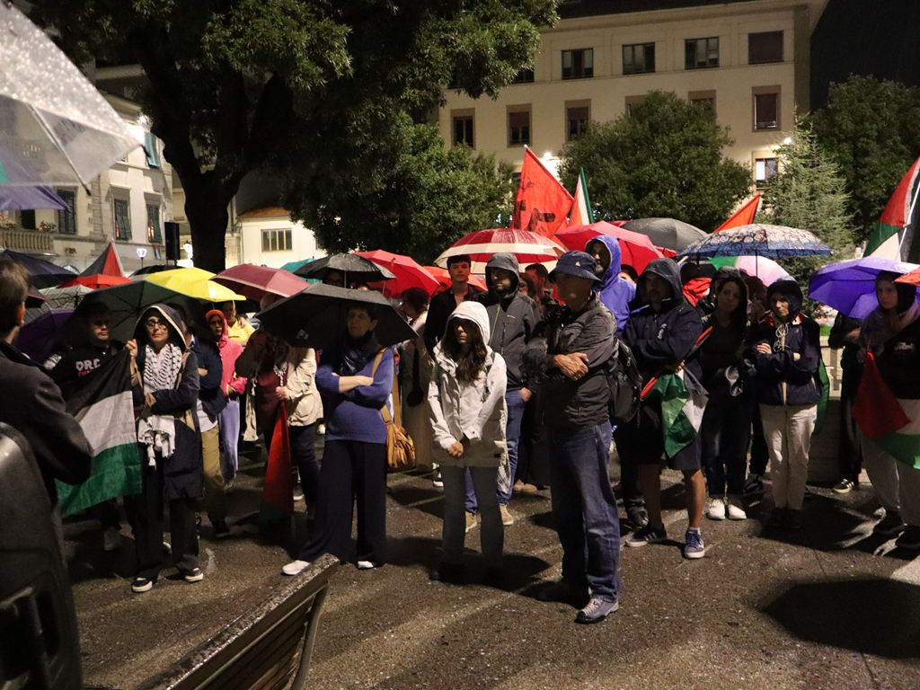 25-ottobre-manifestazione-piazza-vittoria (14)