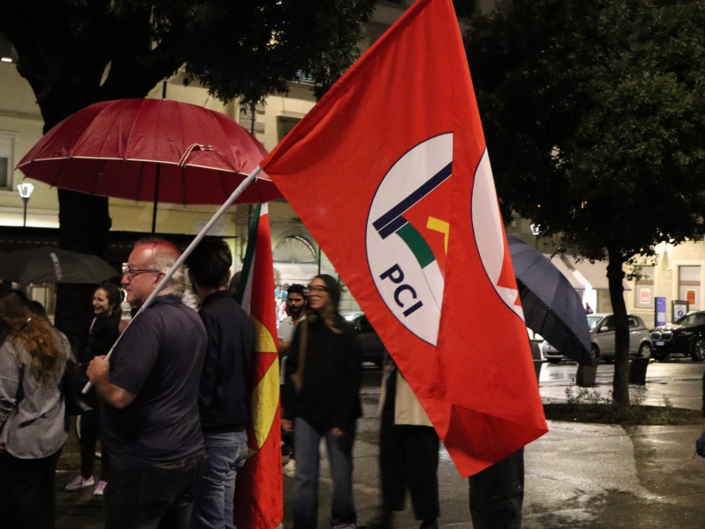 25-ottobre-manifestazione-piazza-vittoria (5)