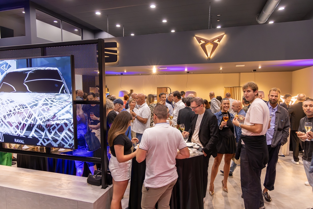 Cupra-Garage-Empoli-12.09.25-12