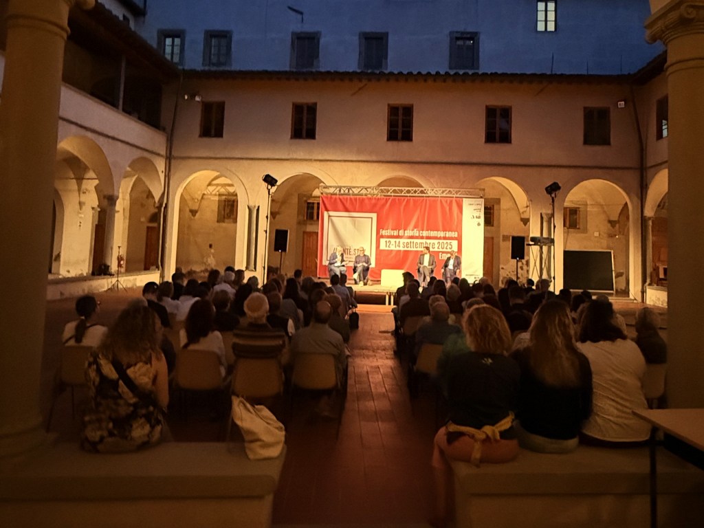 Egocity-fuori-contesto-chiosro-agostinianin-empoli-2025 (2)