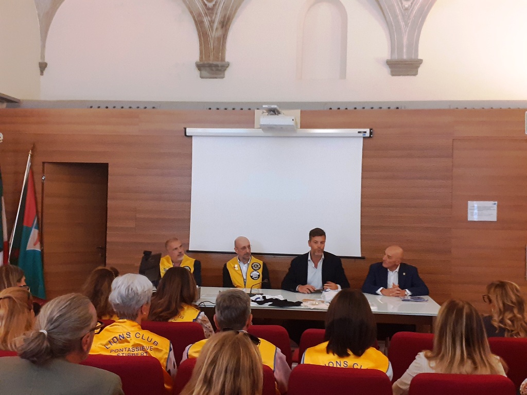 In Sala Bufalini con i soci Lions