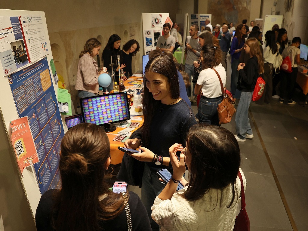 UNIVERSITA' BRIGHT NIGHT