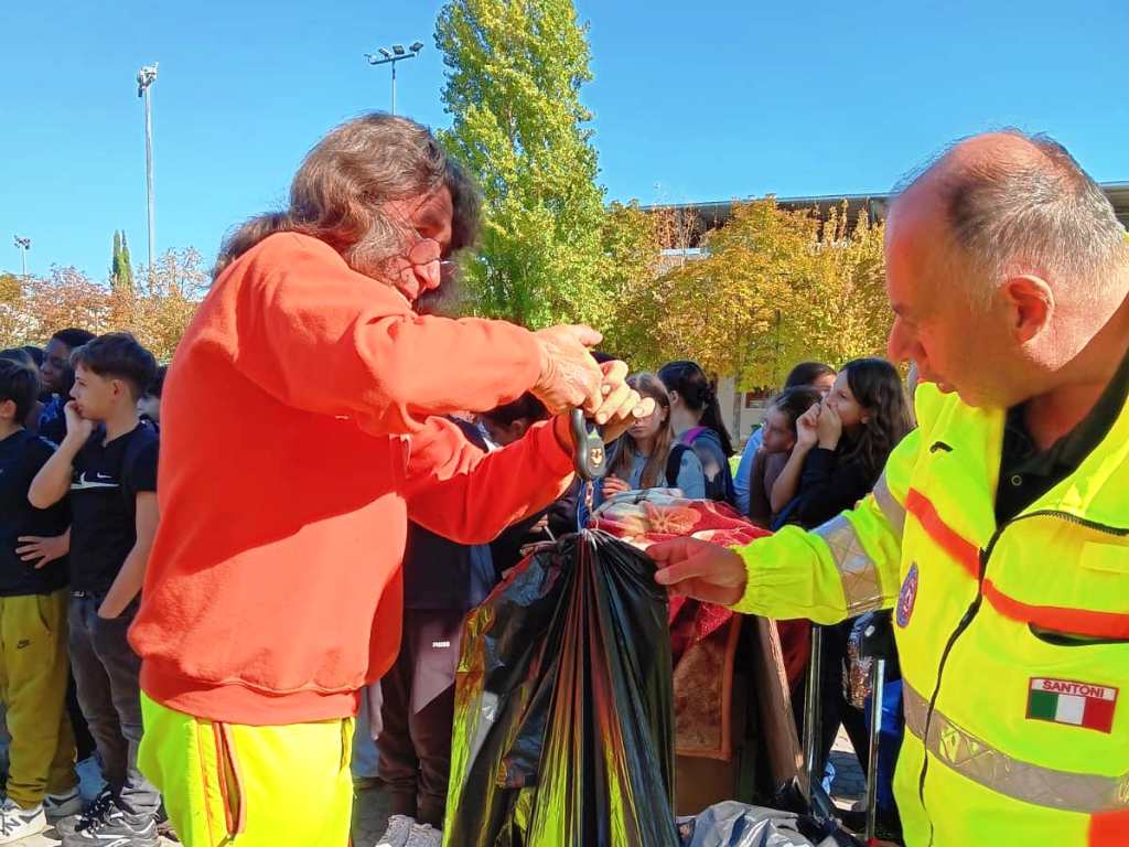 562379358_10238067123607776_8739509318459829252_n