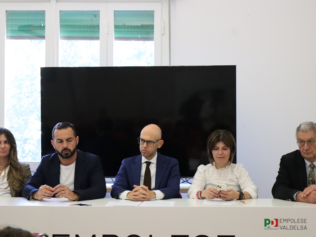 Conferenza-PD-vittoria-elezioni-regionali-14-ottobre-2025 (9)
