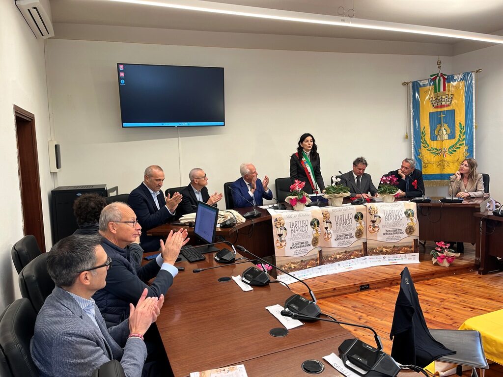 Primo-giorno-mostra-mercato-tartufo-bianco (3)