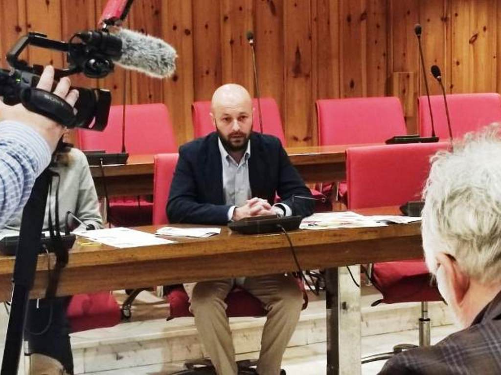 WhatsApp Image 2025-10-15 at 13.38.42 (1)