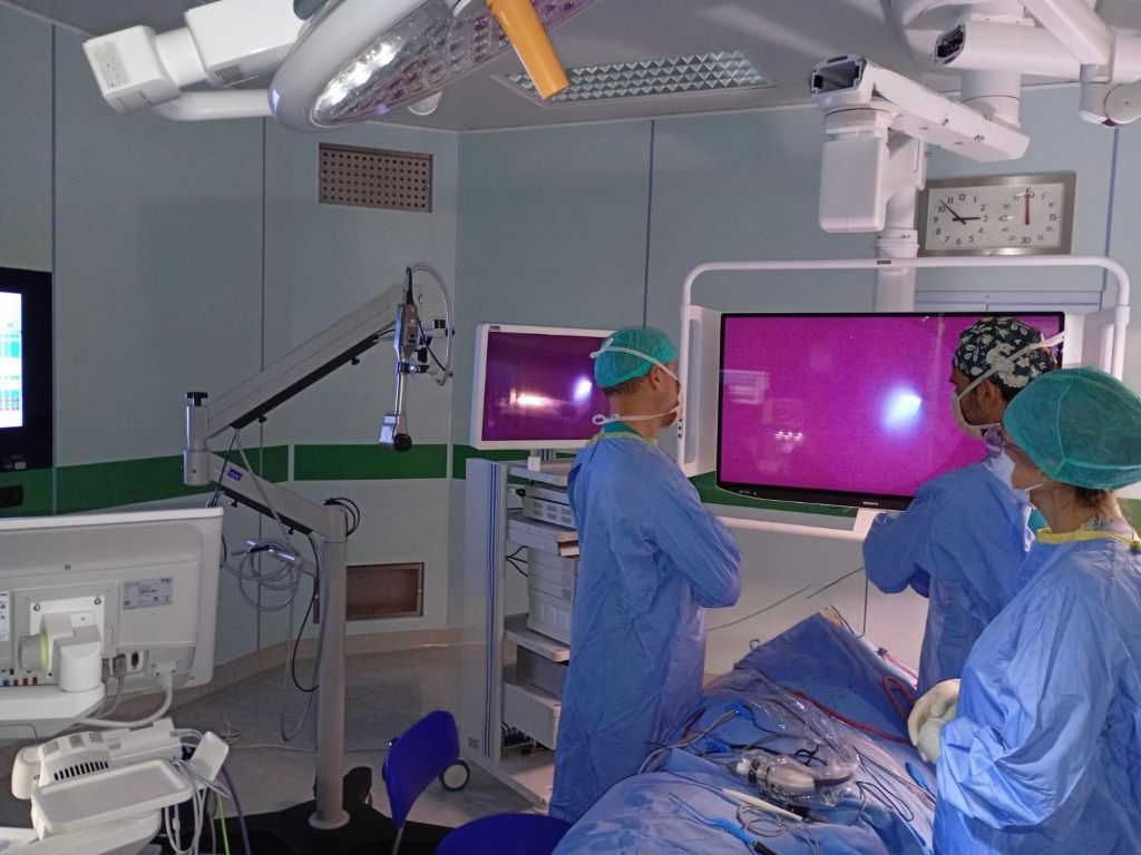 donazione-esoscopio-sala-operatoria-santo-stefano-prato-ottobre-2025 (2)