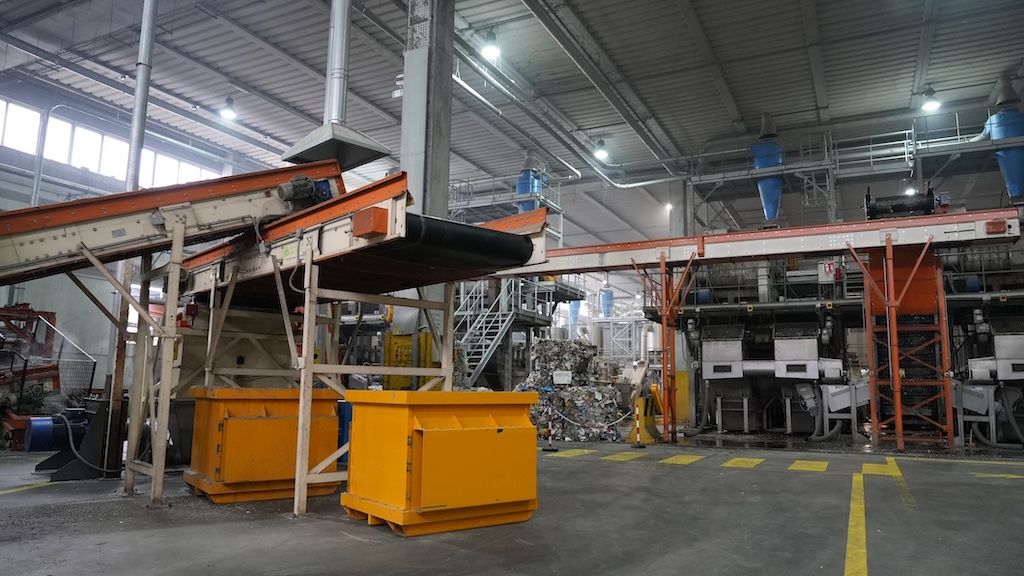 revet inaugurazione seconda linea produzione3