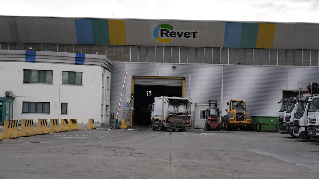 revet inaugurazione seconda linea produzione6