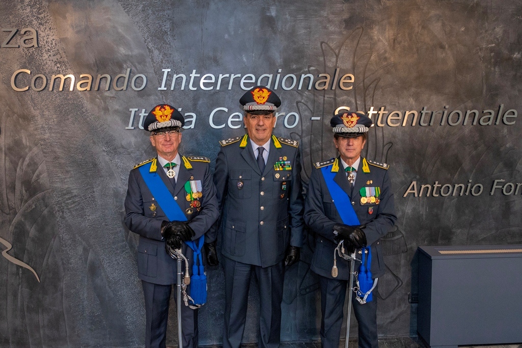Cambio al vertice della Guardia di Finanza a Firenze Riccardo Rapanotti nuovo comandante Interregionale (3)