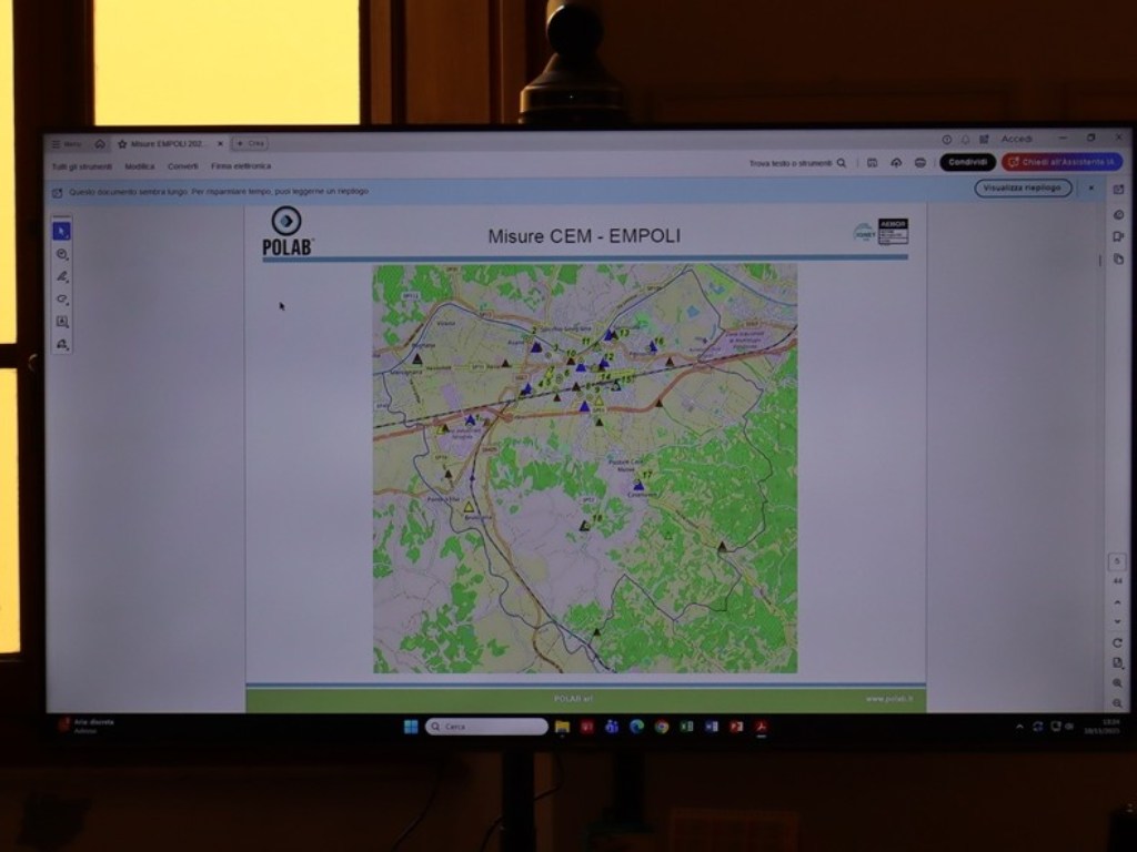 Conferenza_10_novembre_2025_risultati_monitoraggio_antenne_5G_empoli_Polab (30)