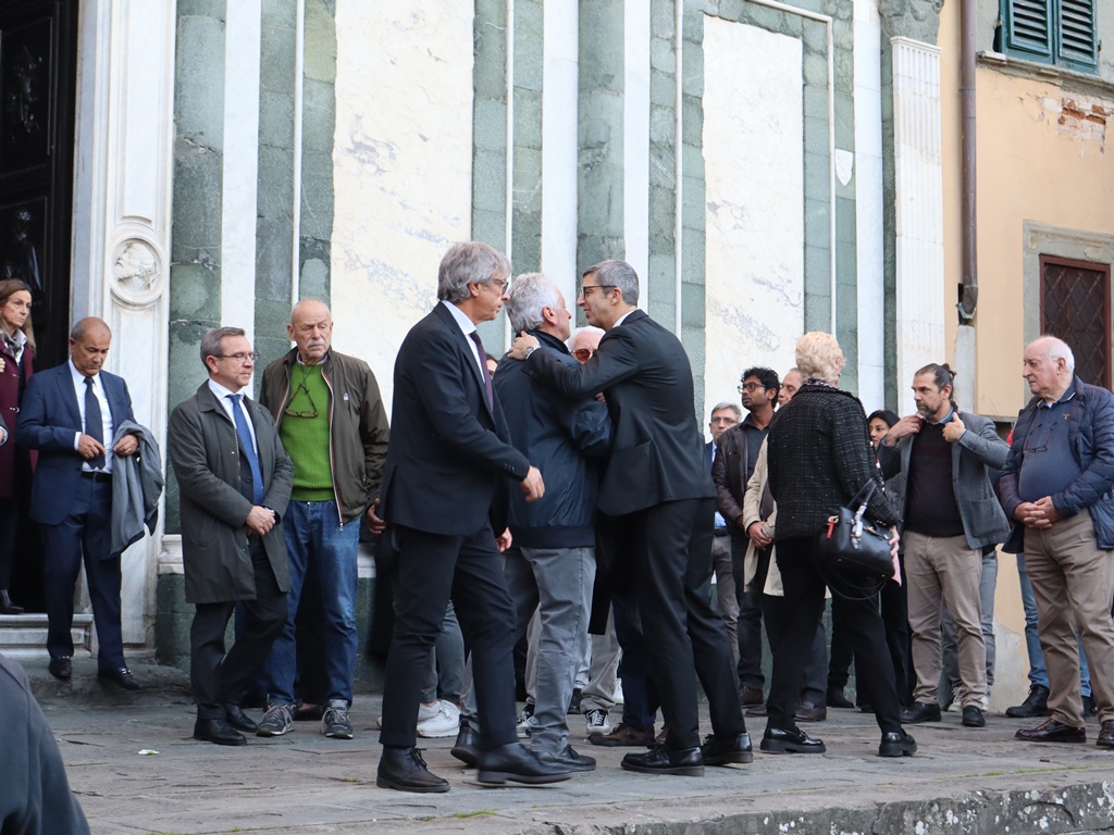 Funerale-Loriano-Bagnoli-Sammontana-4-Novembre-2025 (36)