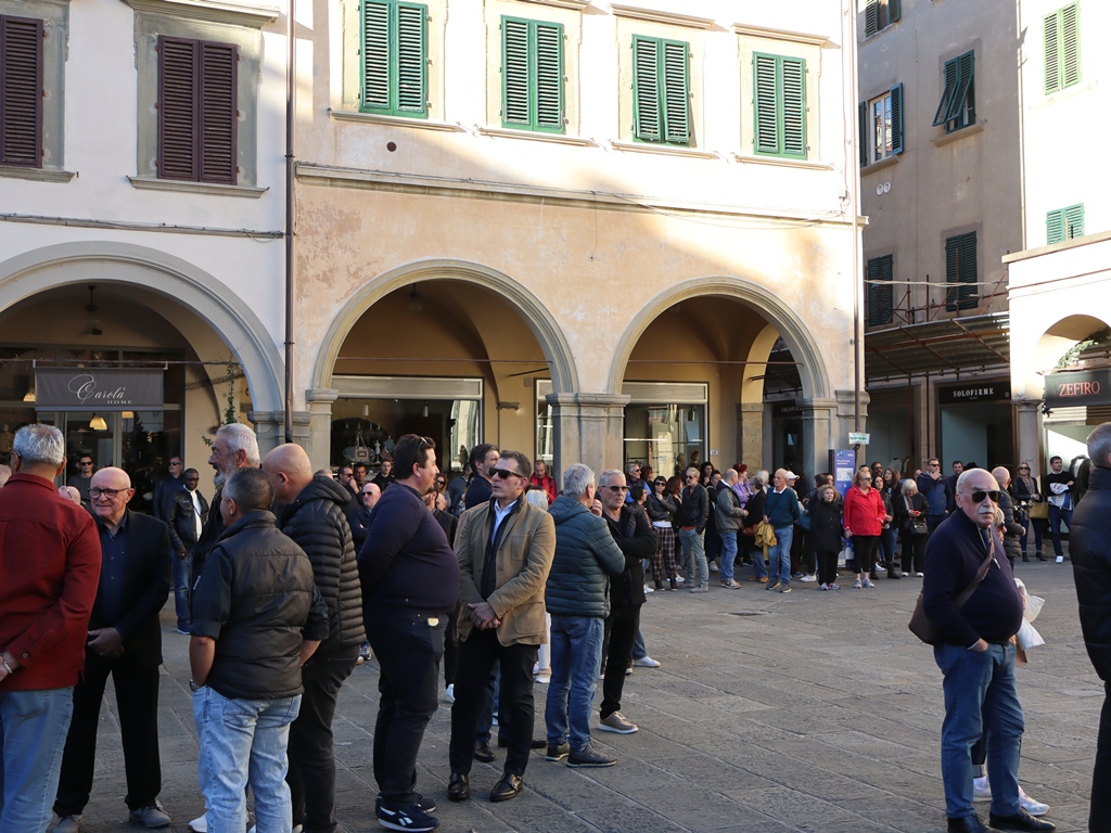 Funerale-Loriano-Bagnoli-Sammontana-4-Novembre-2025 (45)