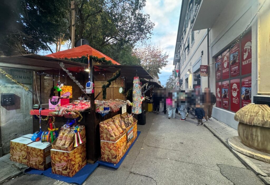 Pontedera, tornano la Baita di Babbo Natale e il mercatino