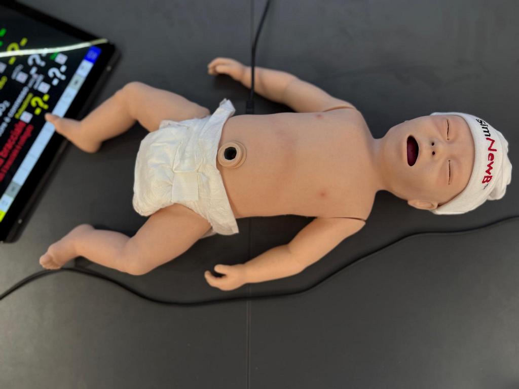 Simulatore-rianimazione-neonatale-ospedale-annunziata-firenze (2)