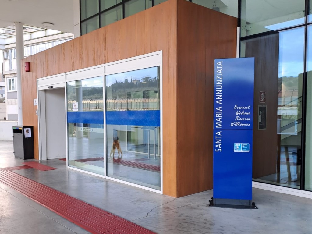 Ingresso a Santa Maria Annunziata