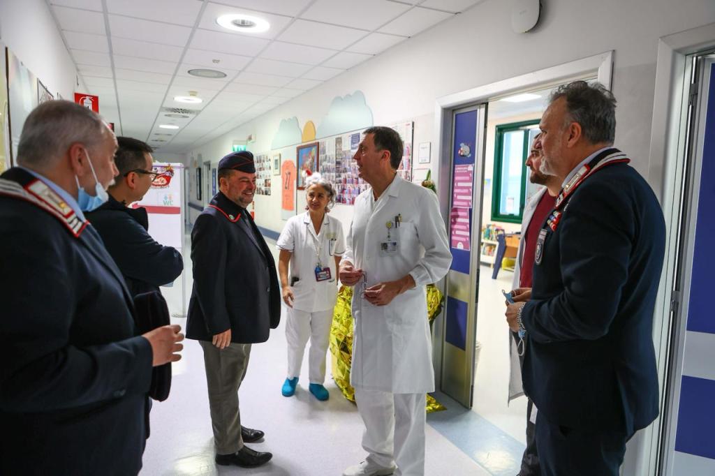 associazione_nazionale_carabinieri_empoli_doni_reparto_pediatrico_empoli (2)
