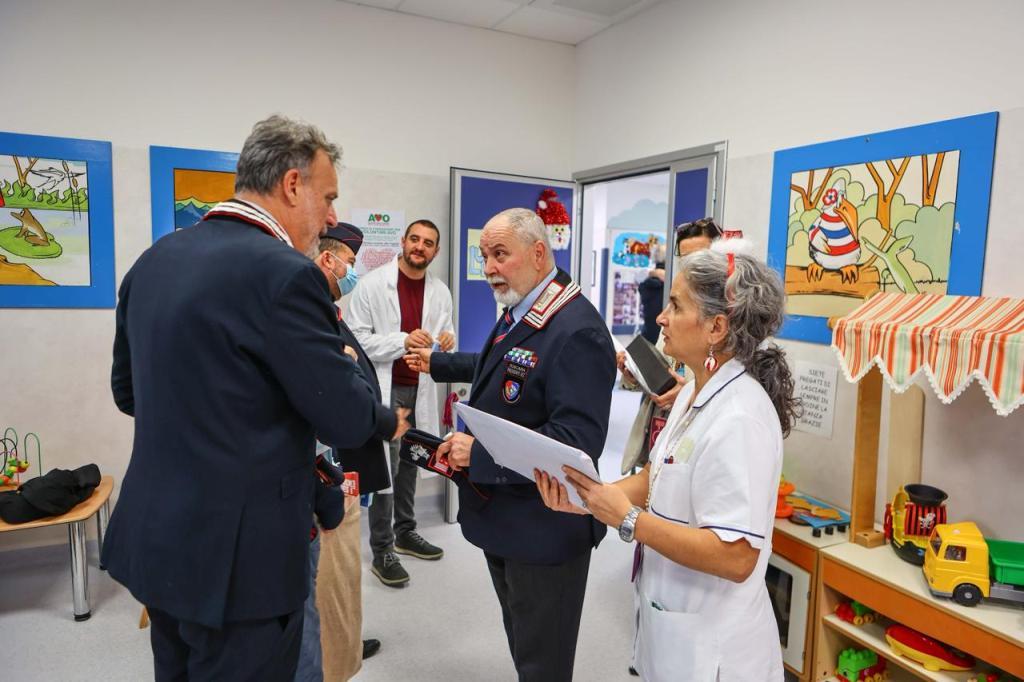 associazione_nazionale_carabinieri_empoli_doni_reparto_pediatrico_empoli (3)