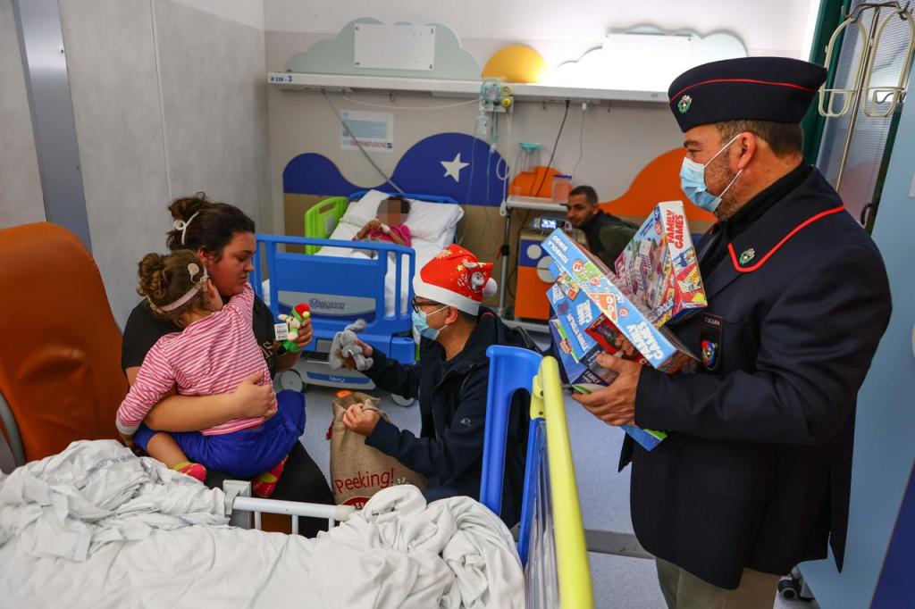 associazione_nazionale_carabinieri_empoli_doni_reparto_pediatrico_empoli (7)