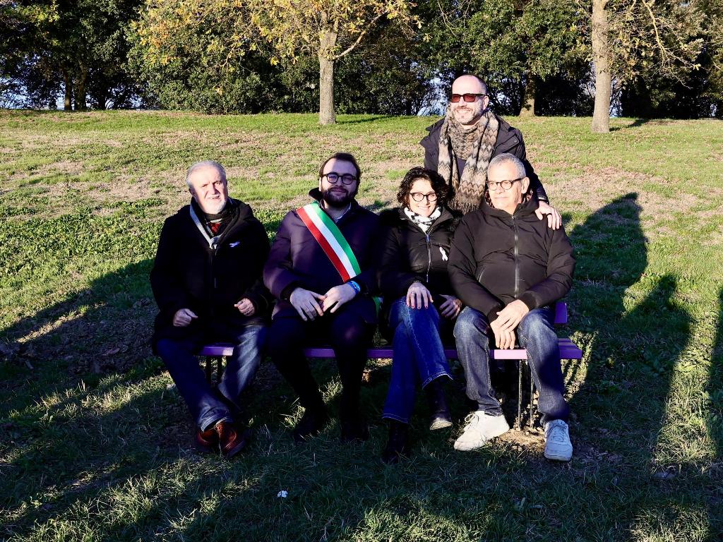 panchina_lilla_empoli_parco_serravalle_13_dicembre_2025 (2)