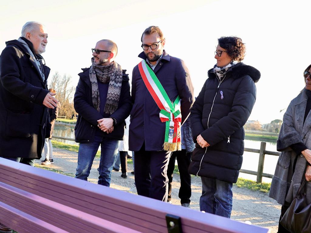 panchina_lilla_empoli_parco_serravalle_13_dicembre_2025 (9)