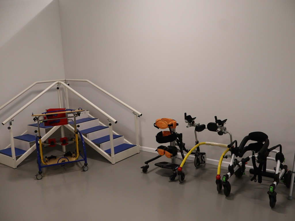 AMICI_DI_ELIA_NUOVO_CENTRO_ESOSCHELETRO (1)